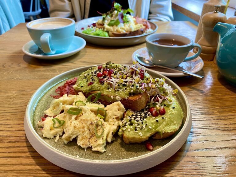 Mit Herz & Zucker – Healthy Breakfast in a Lovely Café