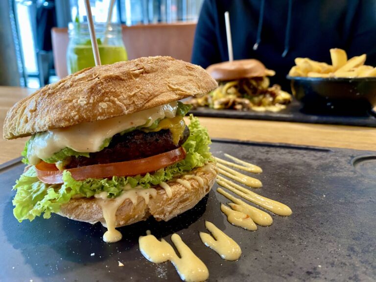 Dulf’s Burger – Incredible Taste Meets Great Quality