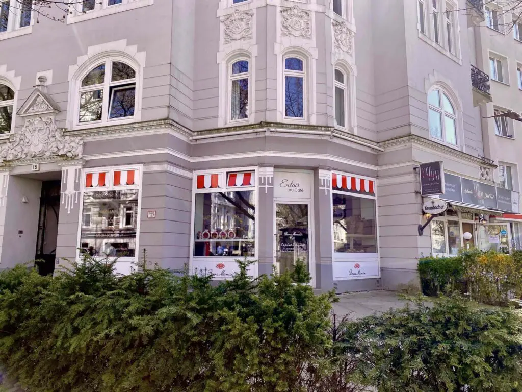 Eclair au Café Außenansicht