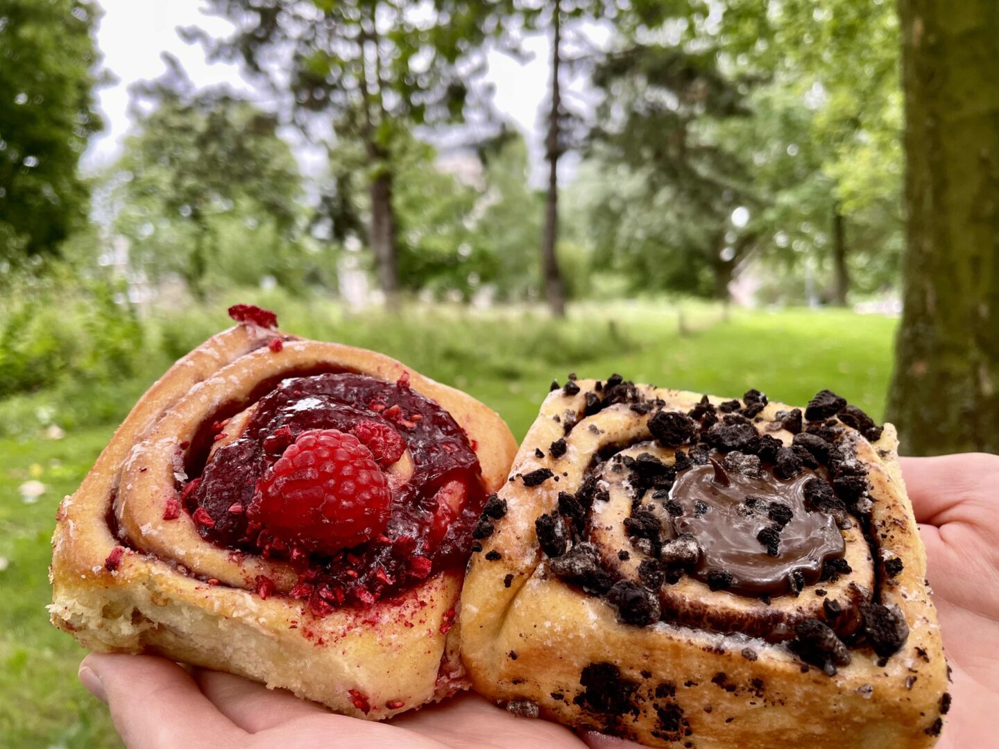 Cinnamood Raspberry und Oreo Roll