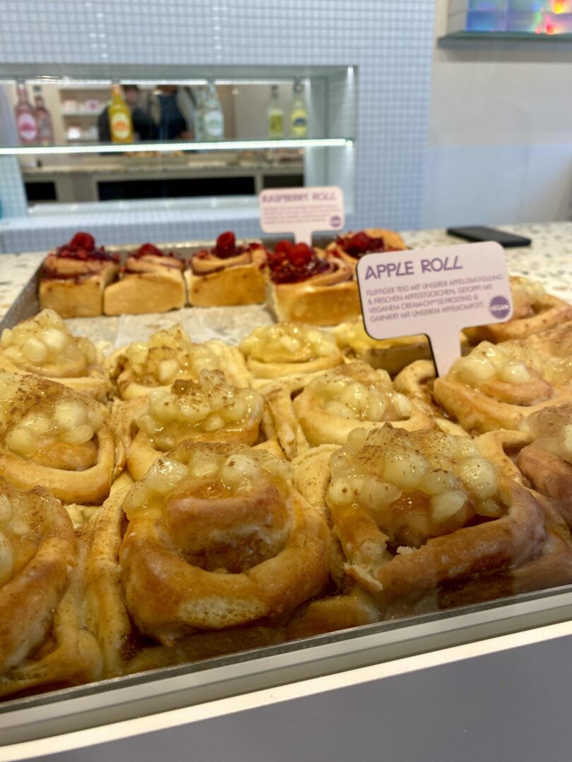 Cinnamood Apple Roll