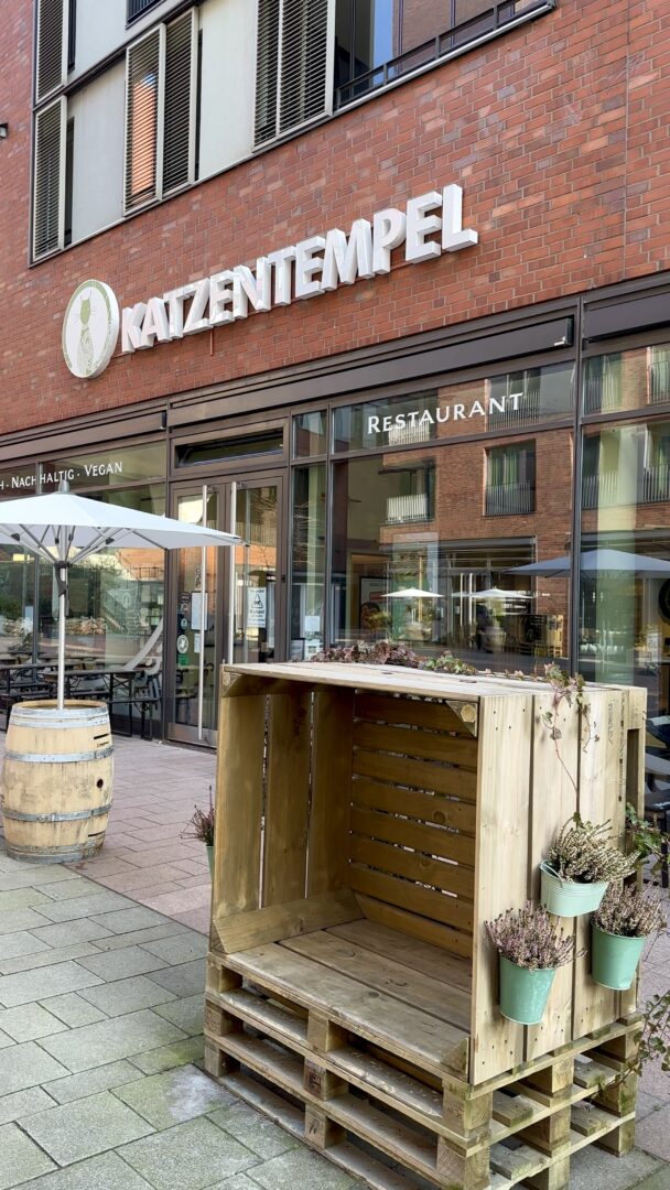 Katzentempel Außenansicht