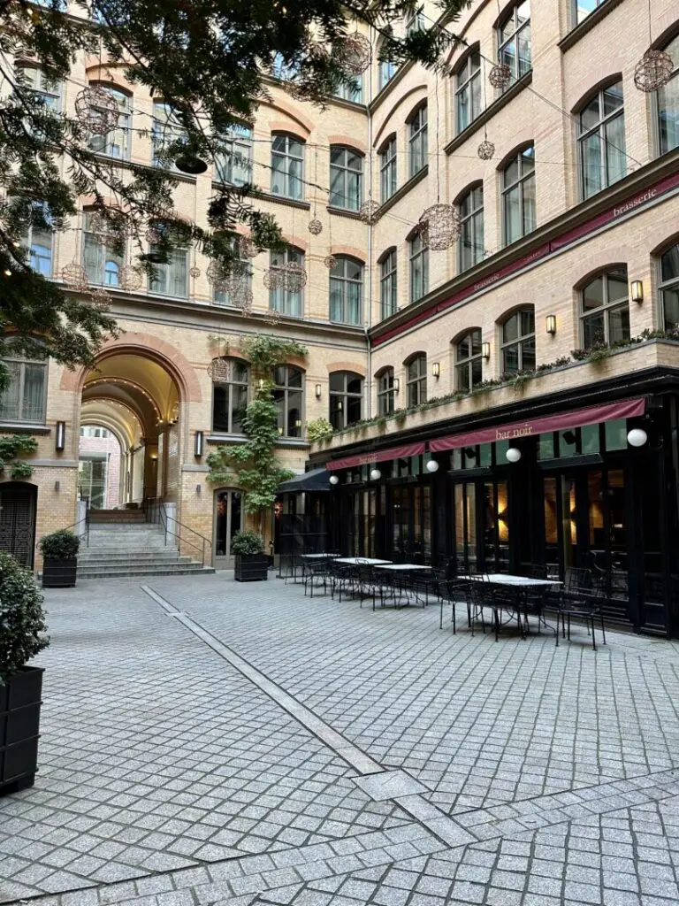 Brasserie TORTUE Außenansicht
