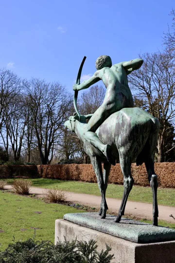 Stadtpark Statue