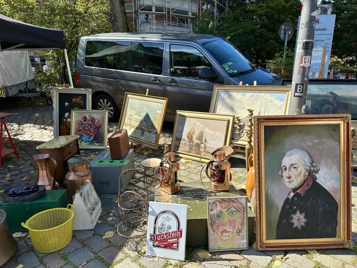 Flohmarkt Großneumarkt Trödel