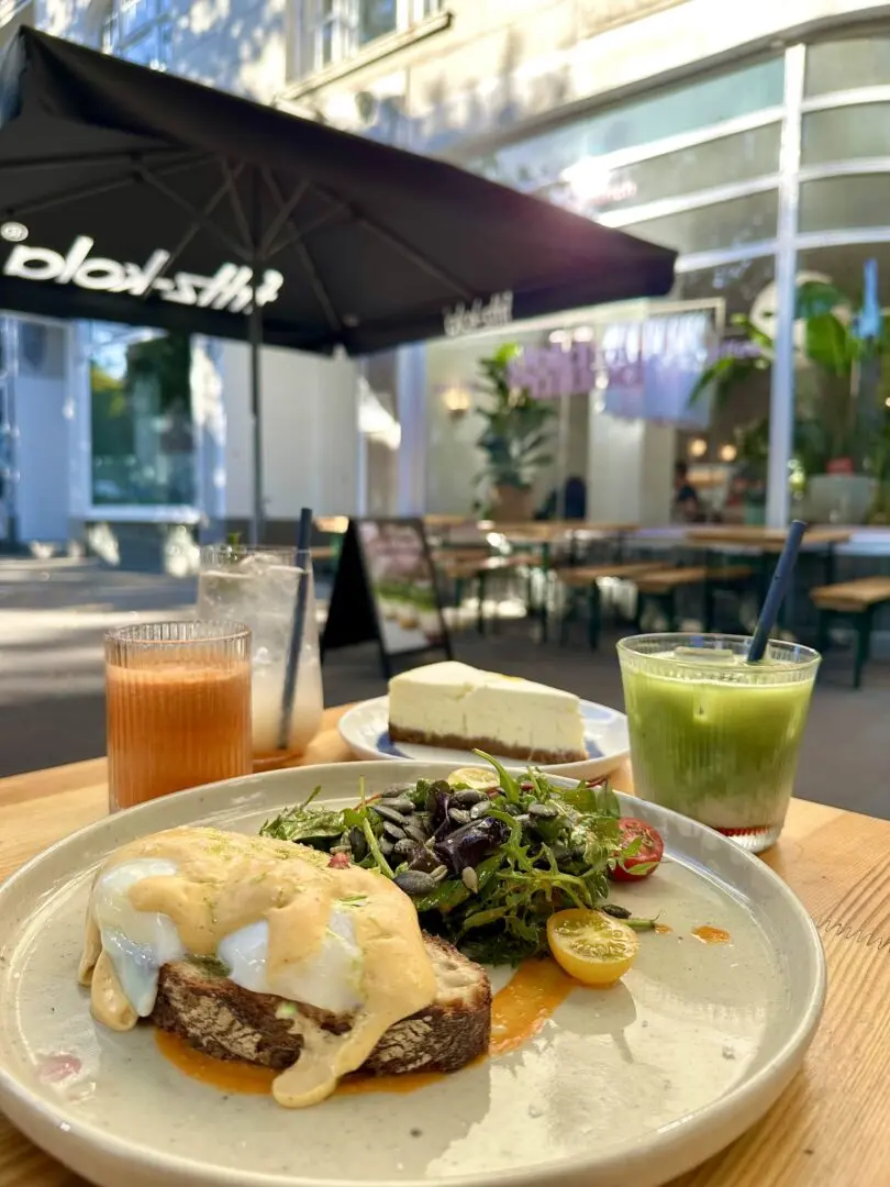 Gold im Mund Onsen Ei