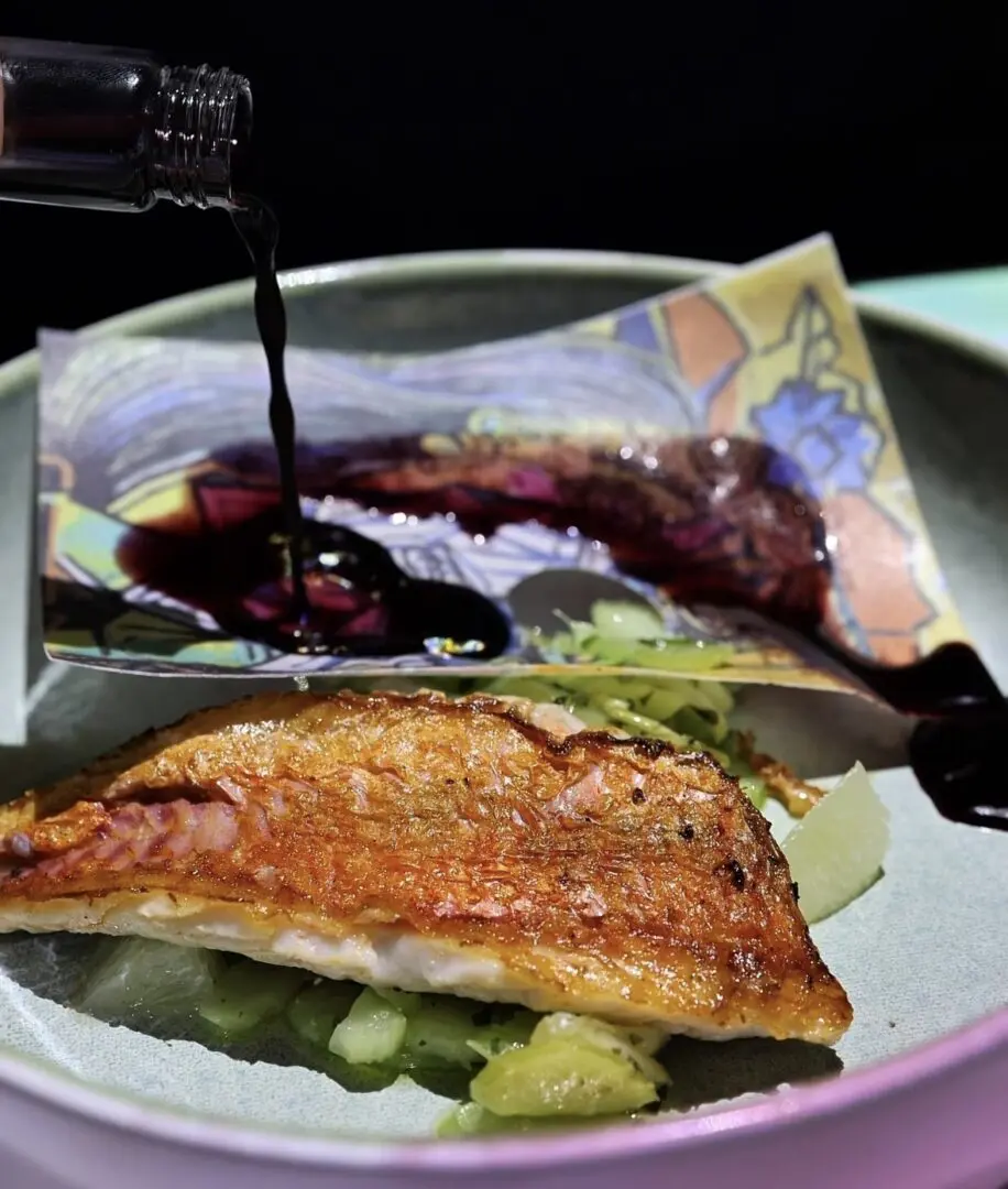 7 Paintings Fischgericht