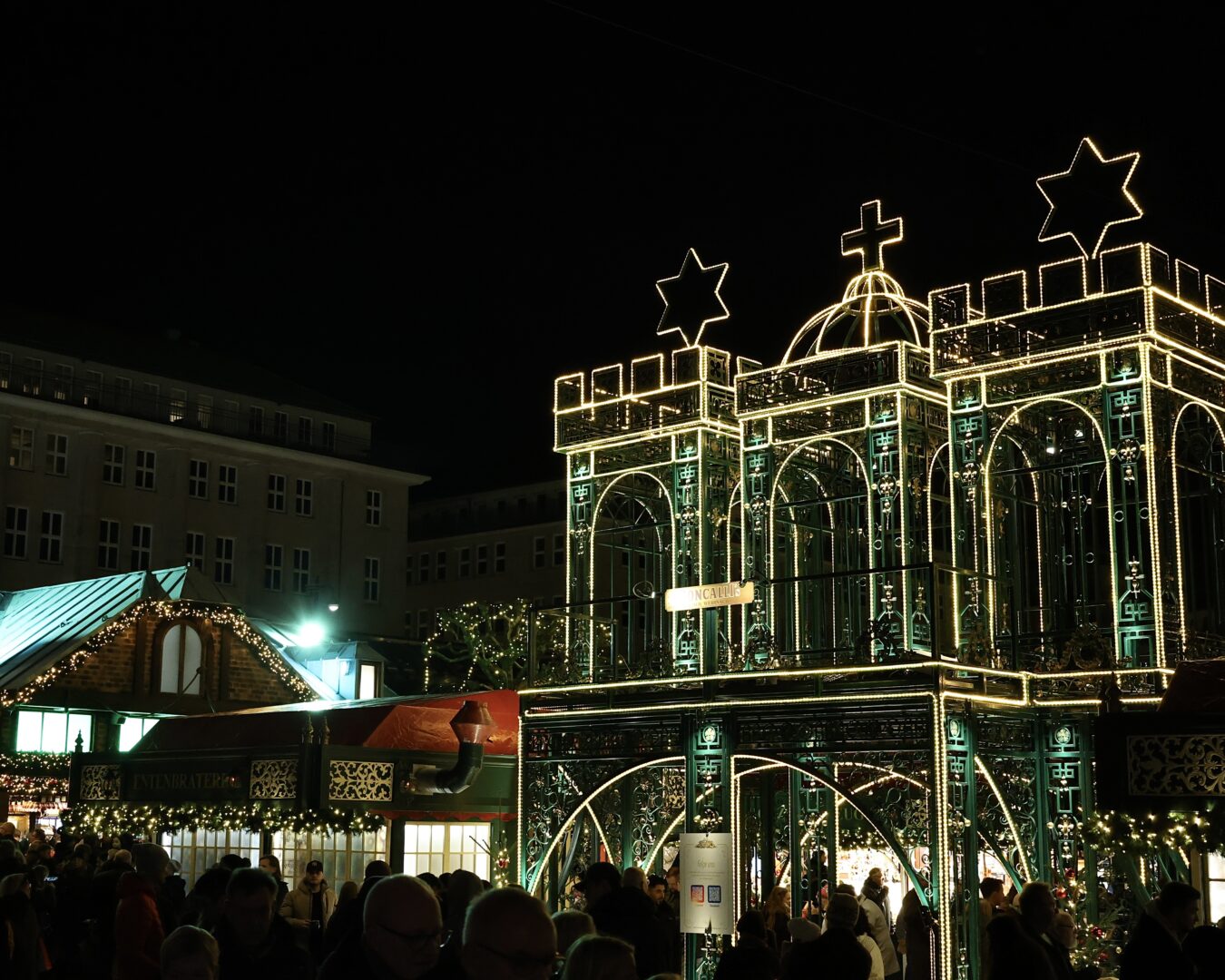 Rathaus Weihnachtsmarkt Eingang