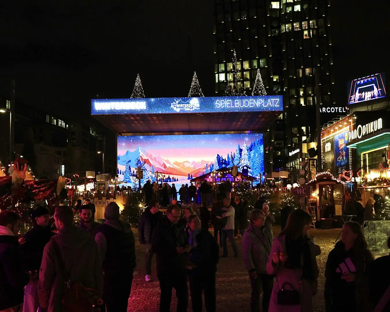 Santa Pauli – Hamburg’s Hottest Christmas Market