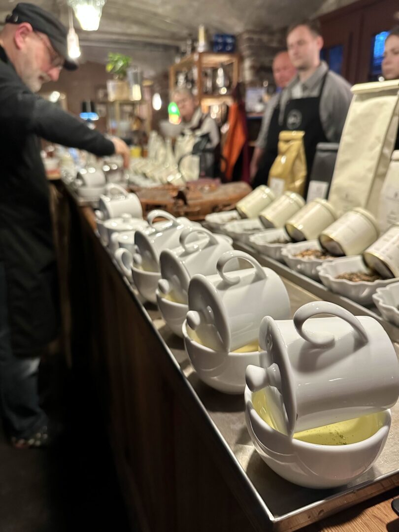 Tee Tasting Hamburg Geschirr