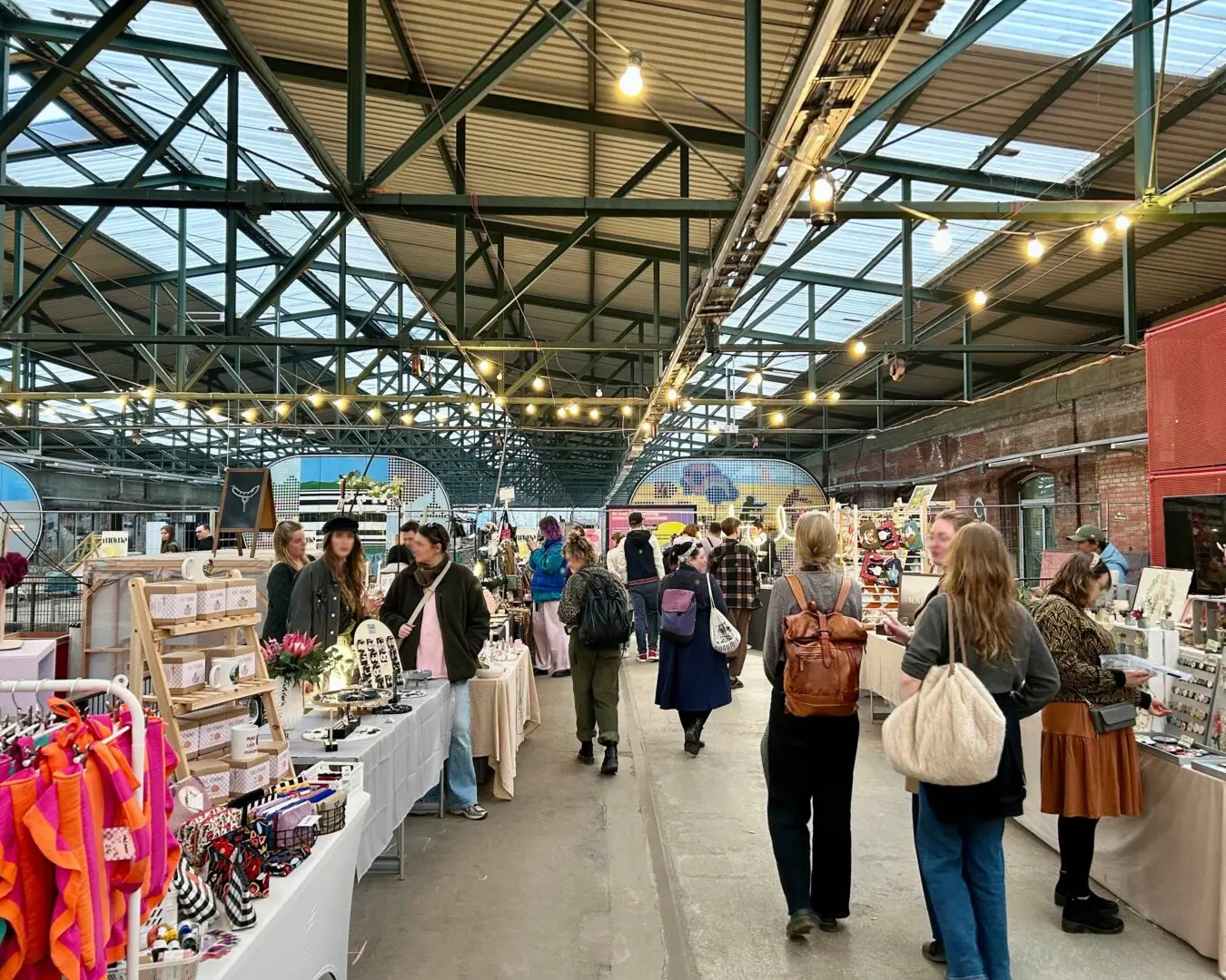 Markt der Möglichkeiten – Hamburgs kreativster Kulturbasar im Oberhafen