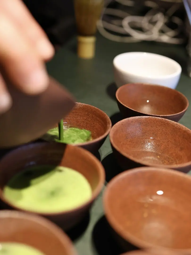 Matcha Tasting Matcha gießen