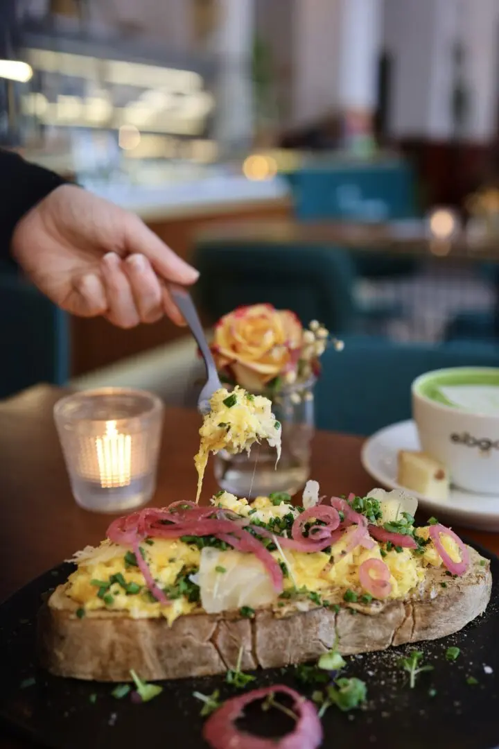 Weidenkantine Cheesy Stulle