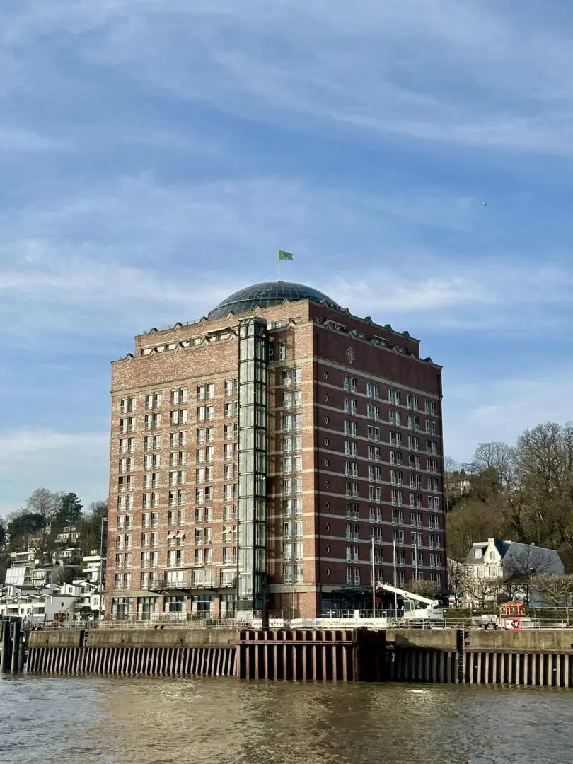 Elbwarte Gebäude