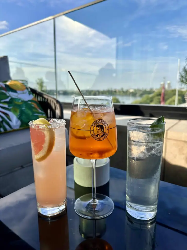 HERITAGE Rooftop Bar Hamburg Drinks